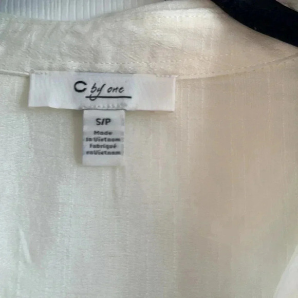C by one | cream button down blouse | size SP - Picture 3 of 6